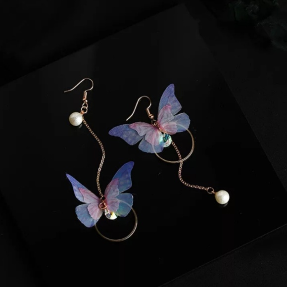 Iridescent Lilac Butterfly Wings Drop Earrings - Picture 1 of 8